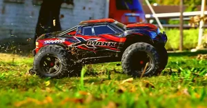 XMaxx 8S.